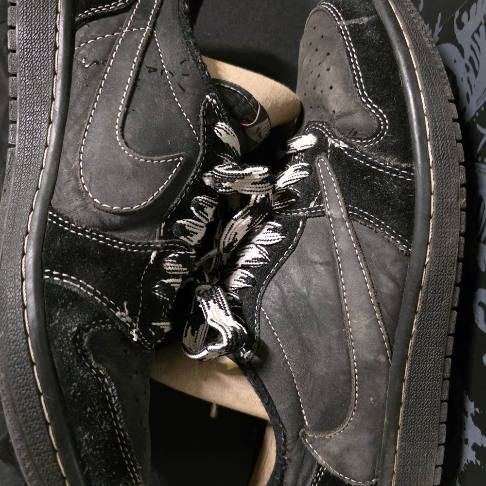 2022
Travis Scott x Air Jordan 1 Retro Low OG SP 'Black Phantom'